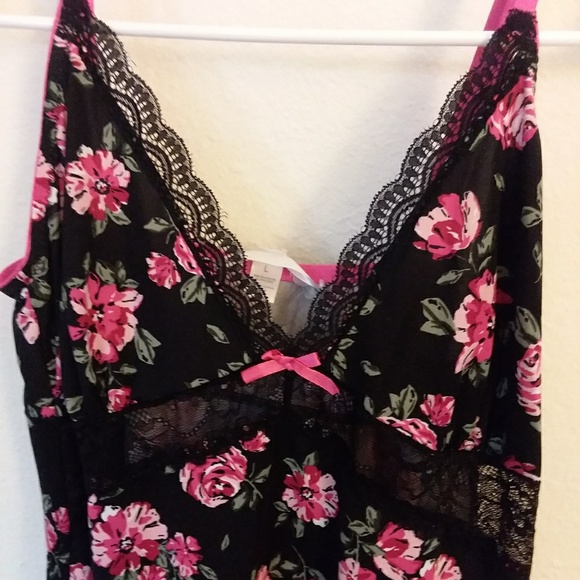 Marilyn Monroe Other - Sexy Floral and Lace Nightgown